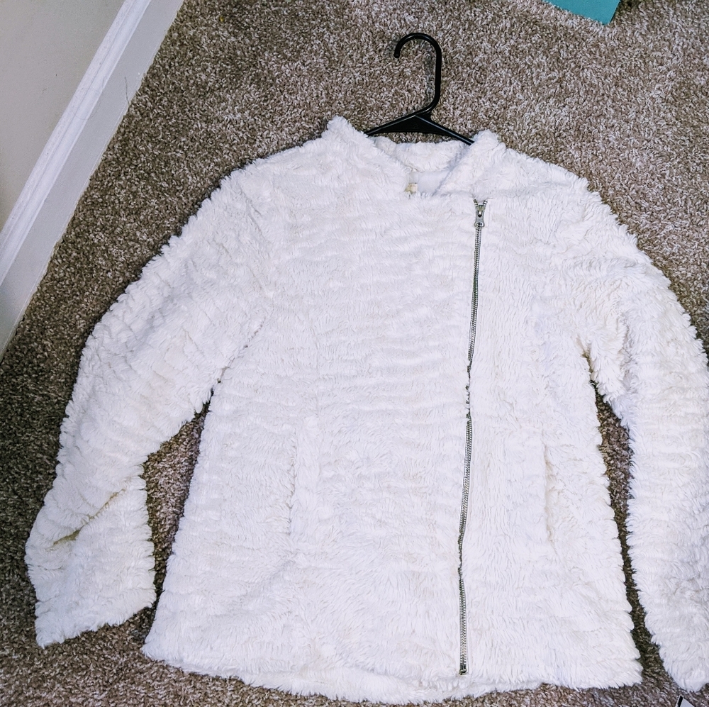 White fluffy faux furjacket